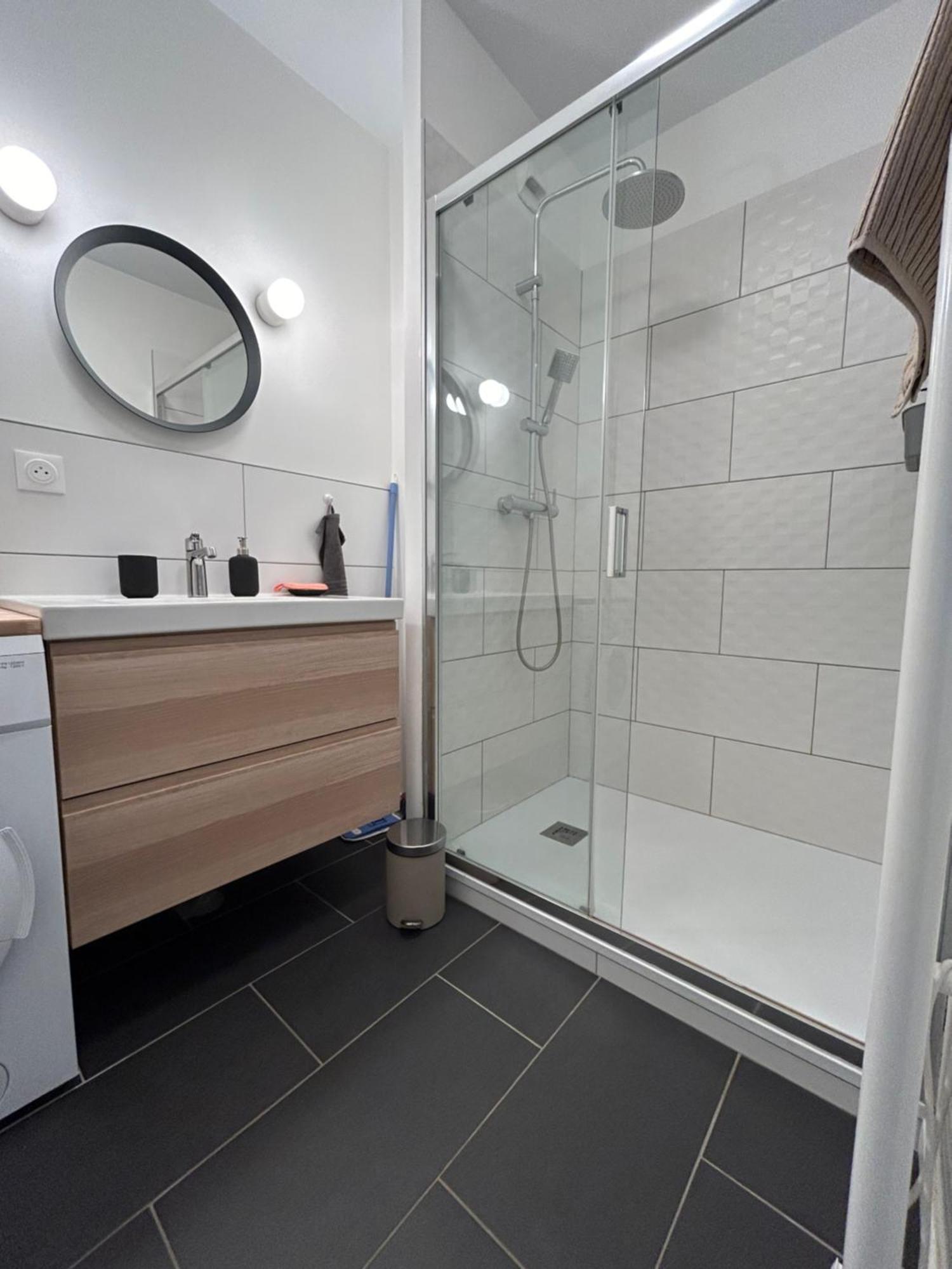Le Patio : Appartement Chic 3 Chambres Au Coeur De Pau Eksteriør billede