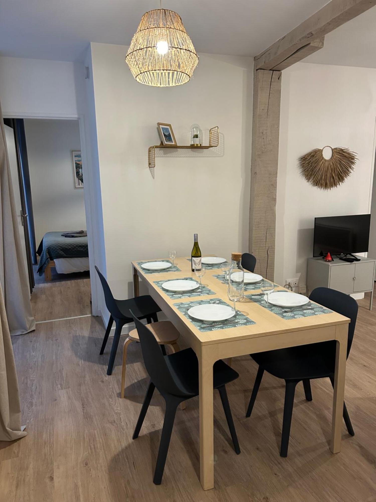 Le Patio : Appartement Chic 3 Chambres Au Coeur De Pau Eksteriør billede